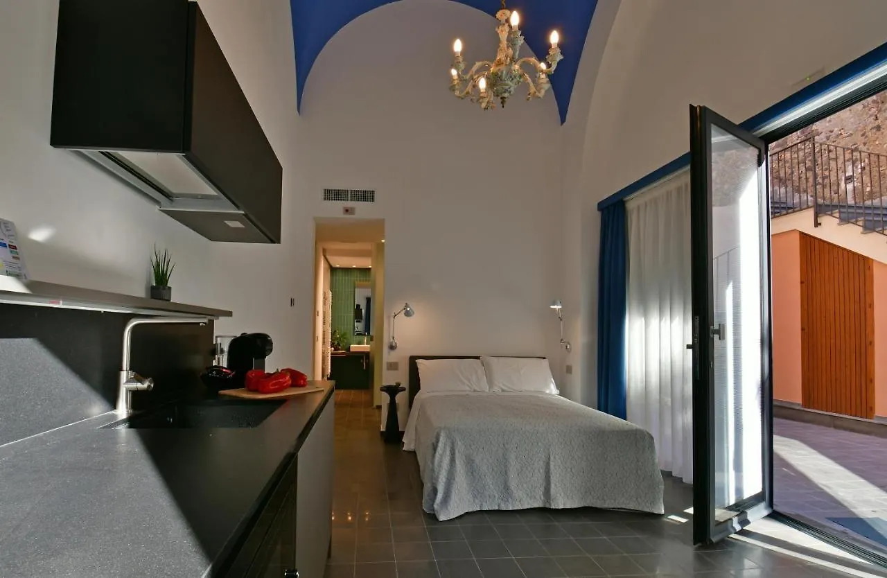 Creuza De Ma Aparthotel Riposto 0*,