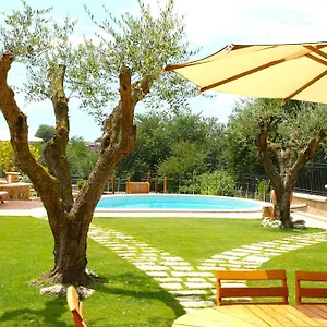 https://la-valle-dei-casali-bb.it-romehotels.com